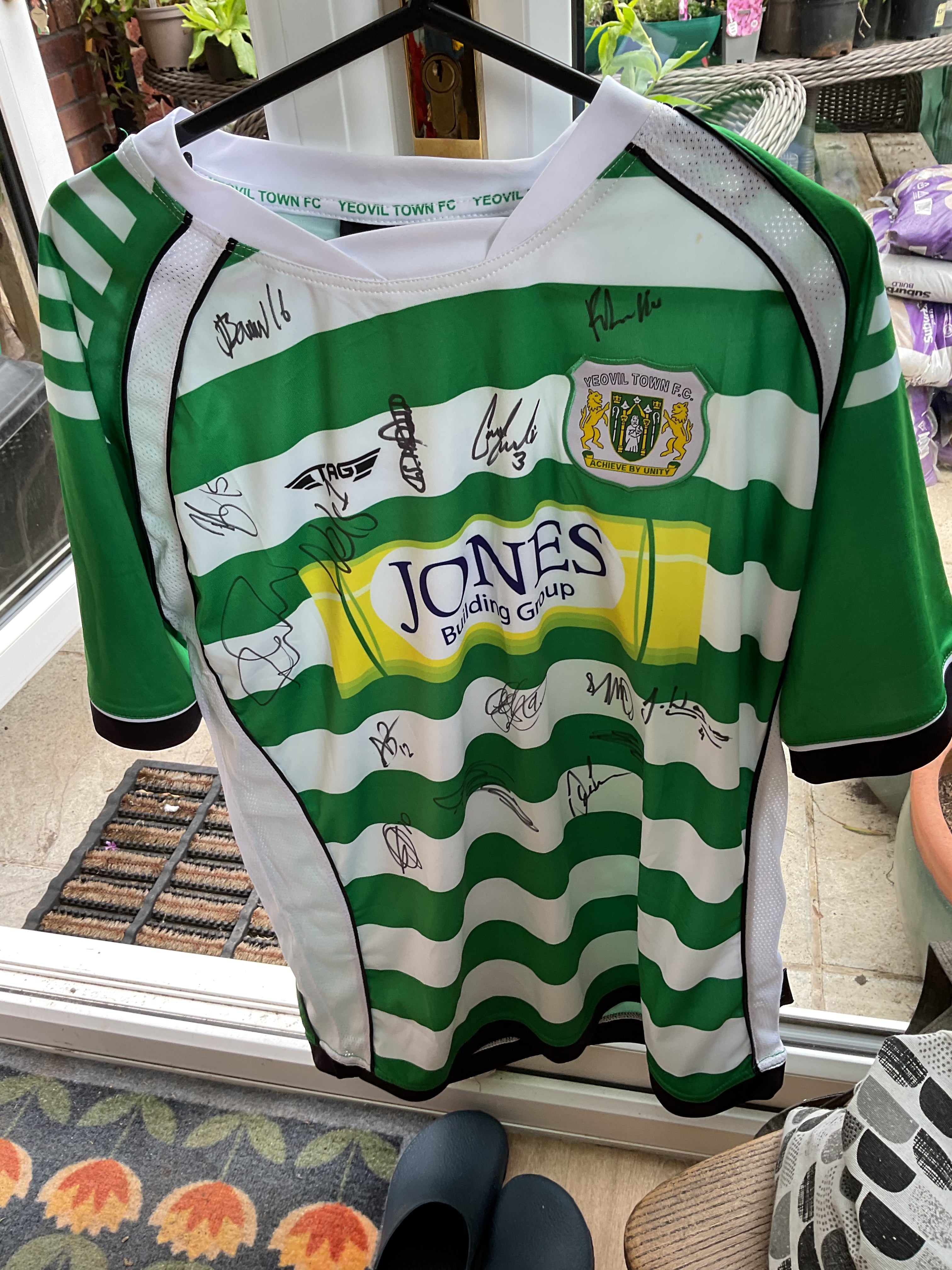 Yeovil Town Home Shirt. Size Large.