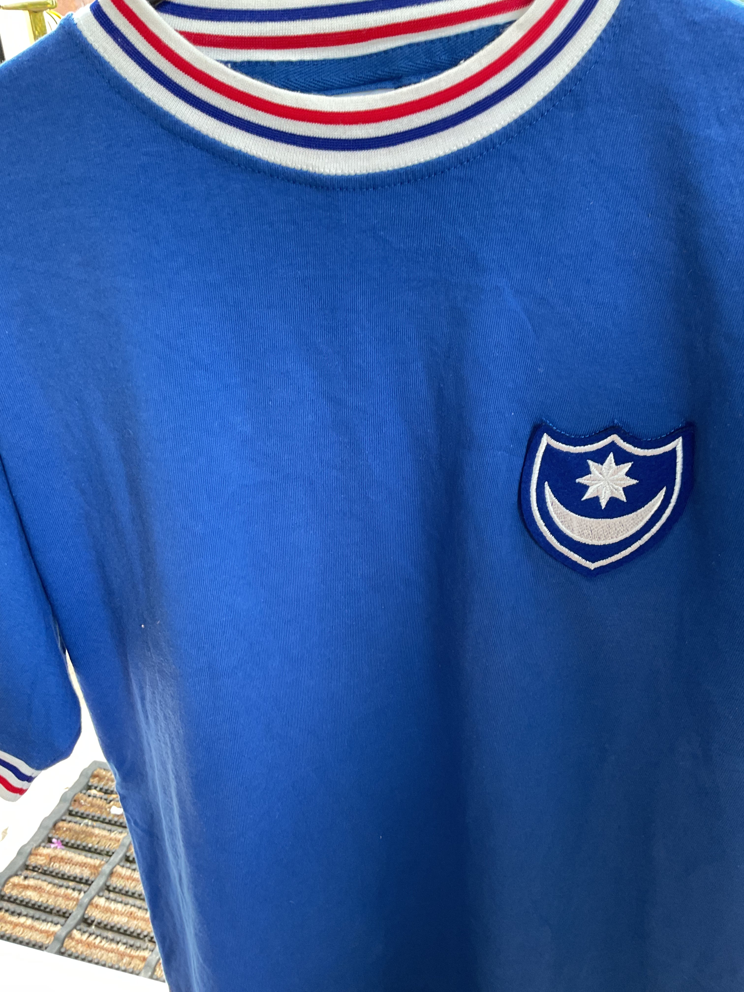 Portsmouth Retro Home Shirt. Score Draw. Size Large.