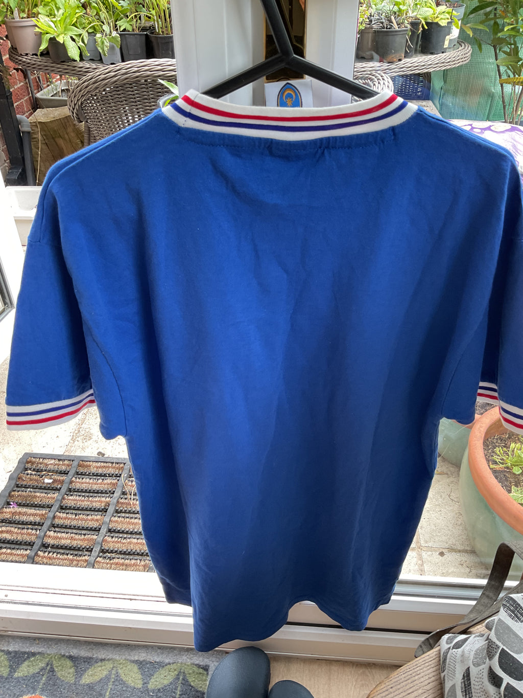 Portsmouth Retro Home Shirt. Score Draw. Size Large.