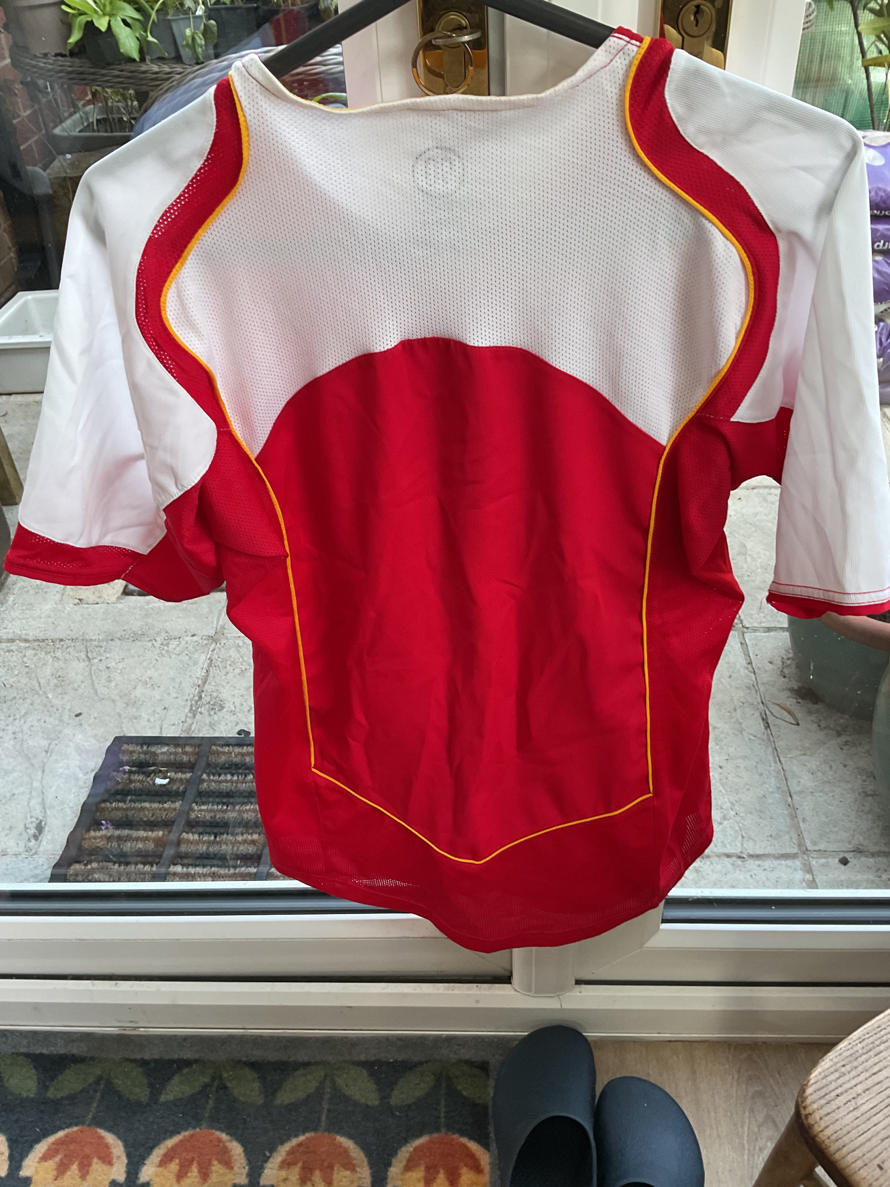 Arsenal Home Shirt 2004/05. Size Kids Large.