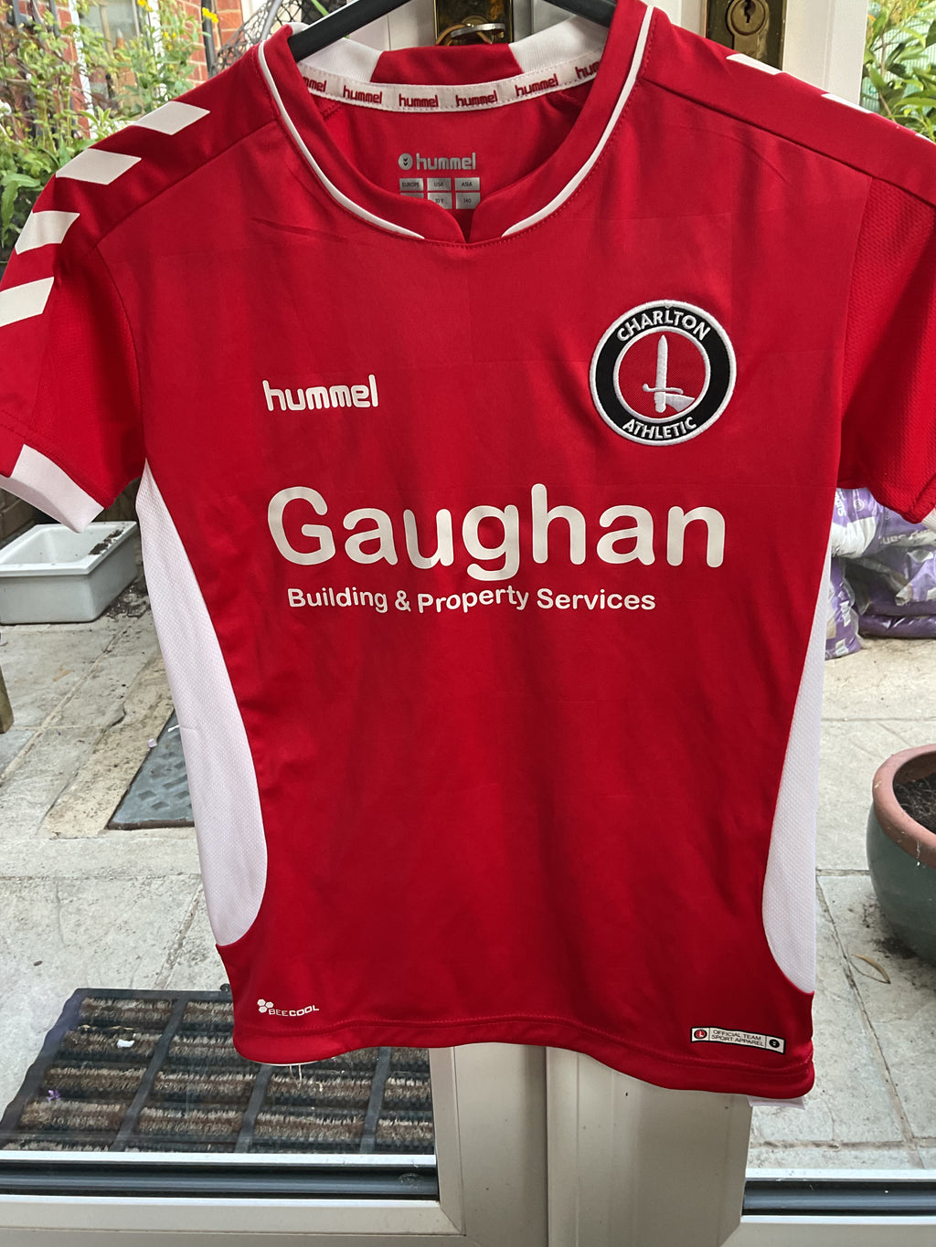 Charlton Athletic Home Shirt. Size Kids Age 10 Years.