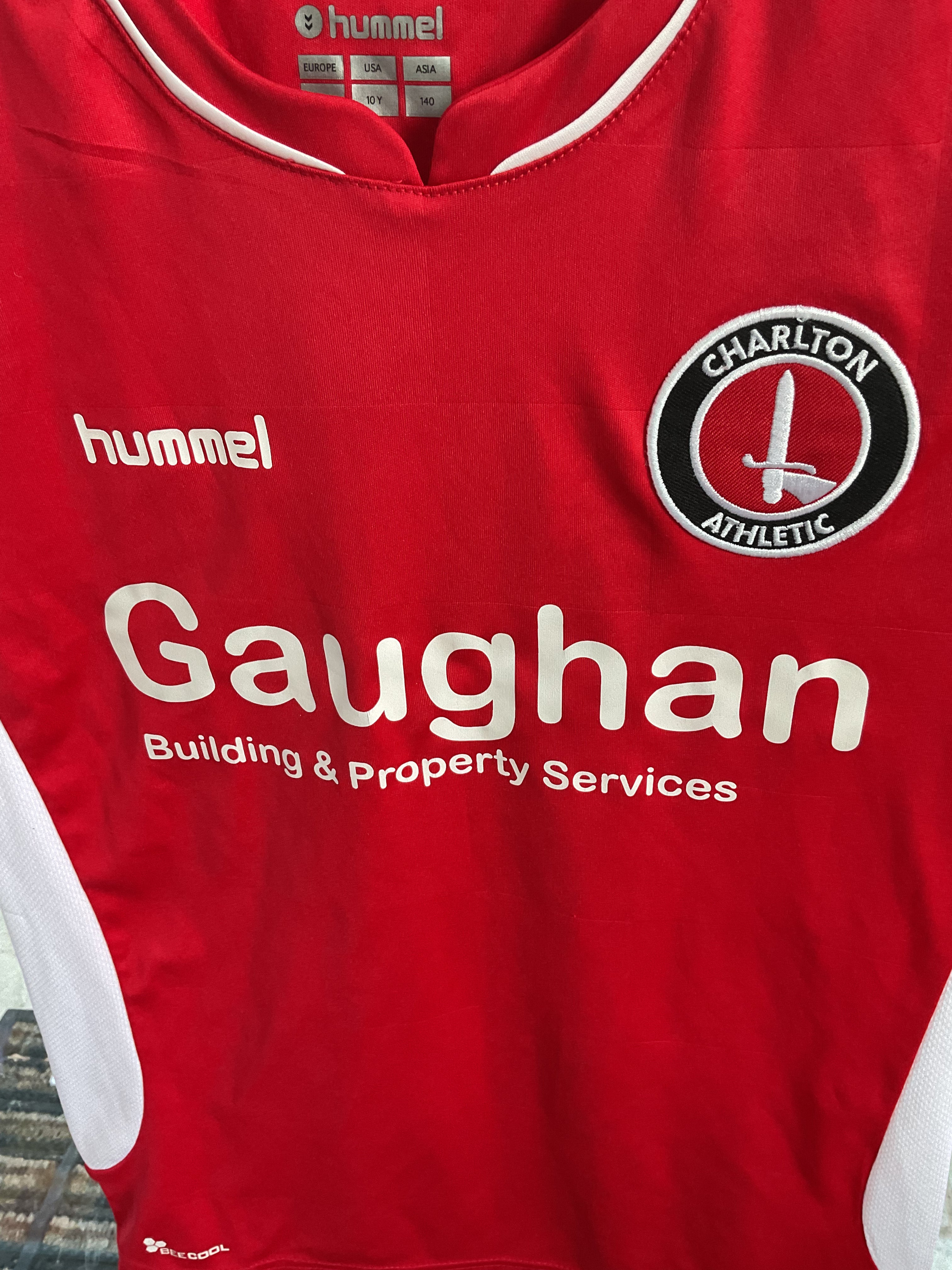 Charlton Athletic Home Shirt. Size Kids Age 10 Years.