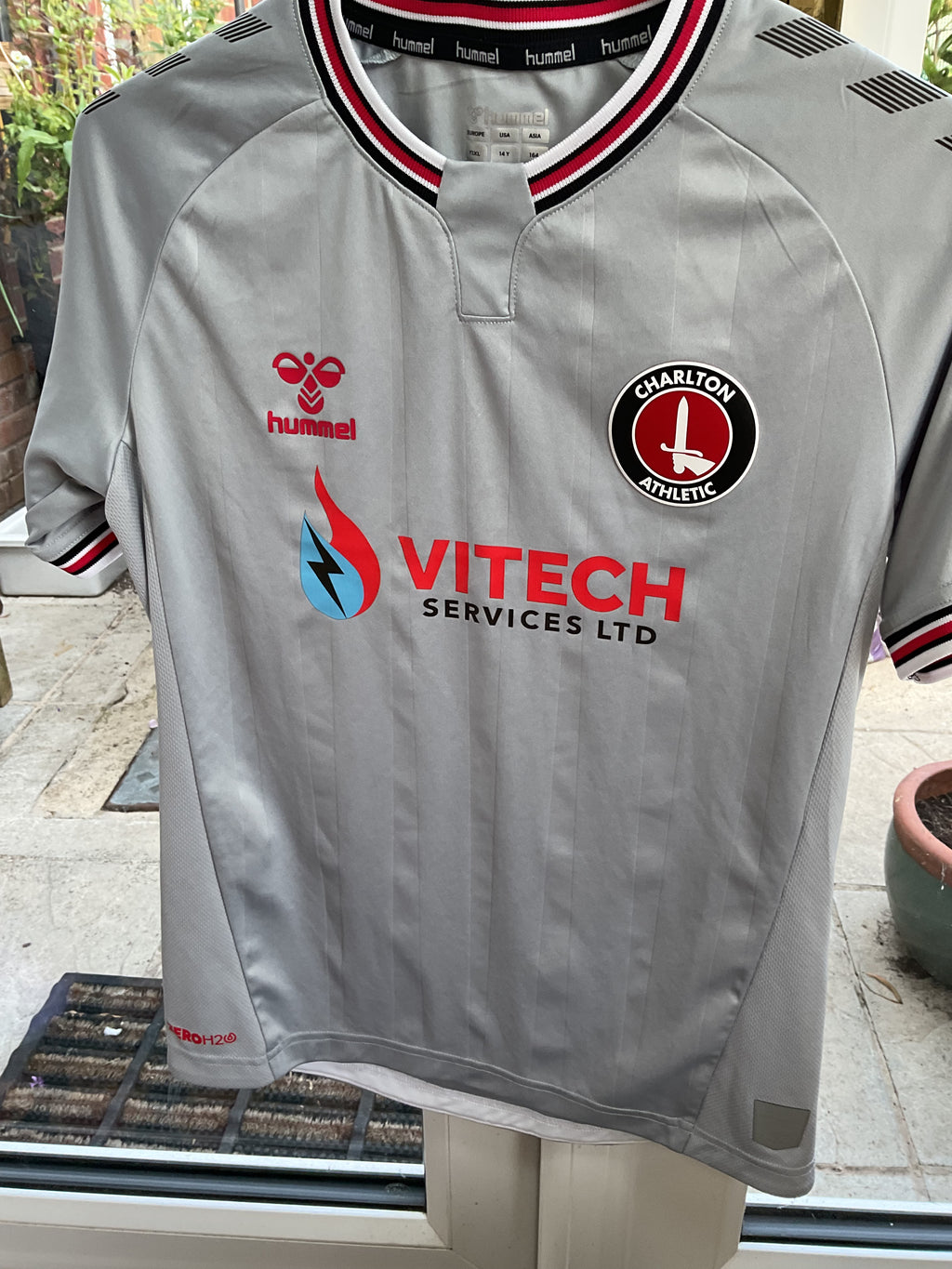Charlton Athletic Away Shirt. Size Kids Age 14 Years.