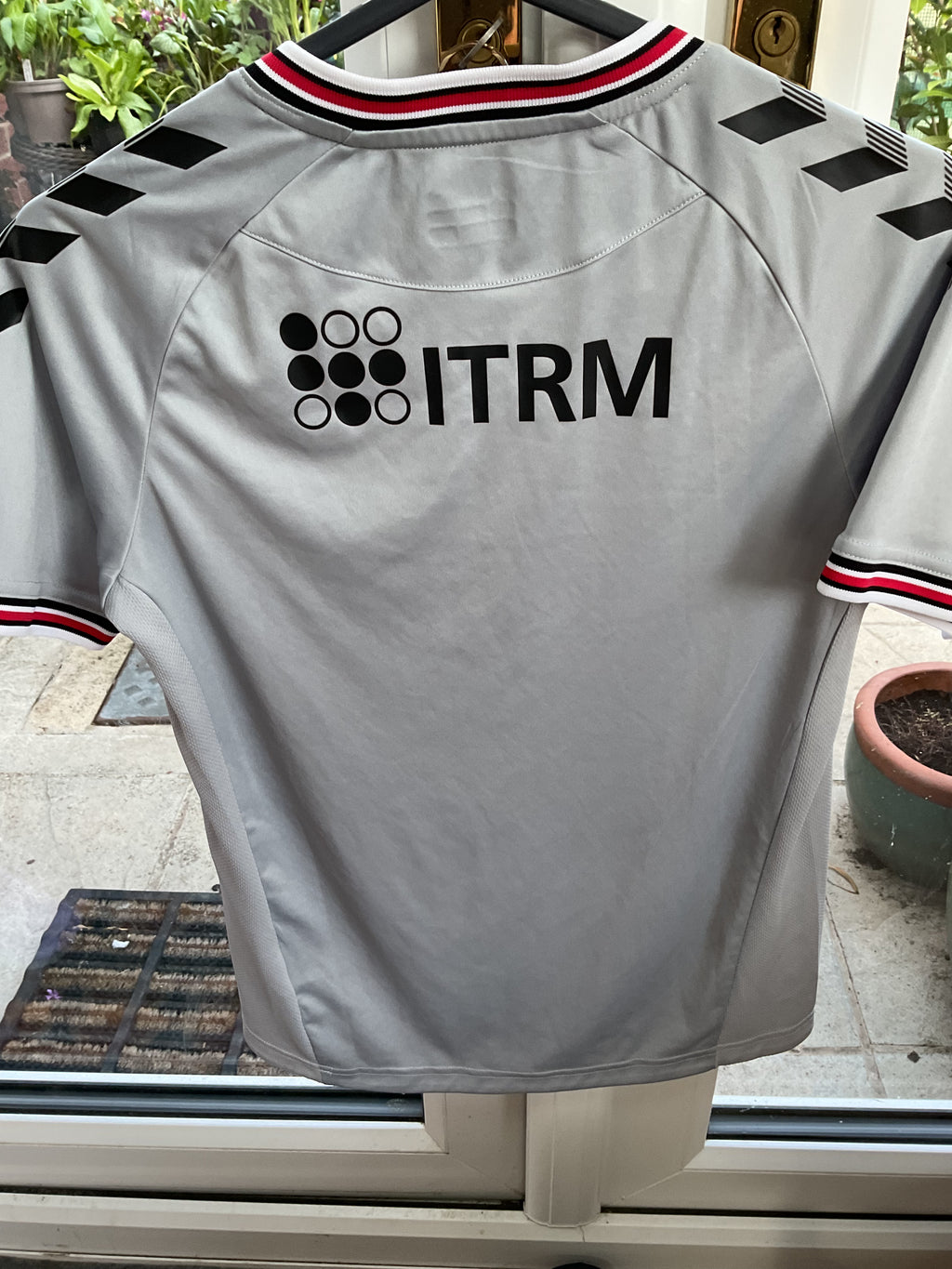 Charlton Athletic Away Shirt. Size Kids Age 14 Years.
