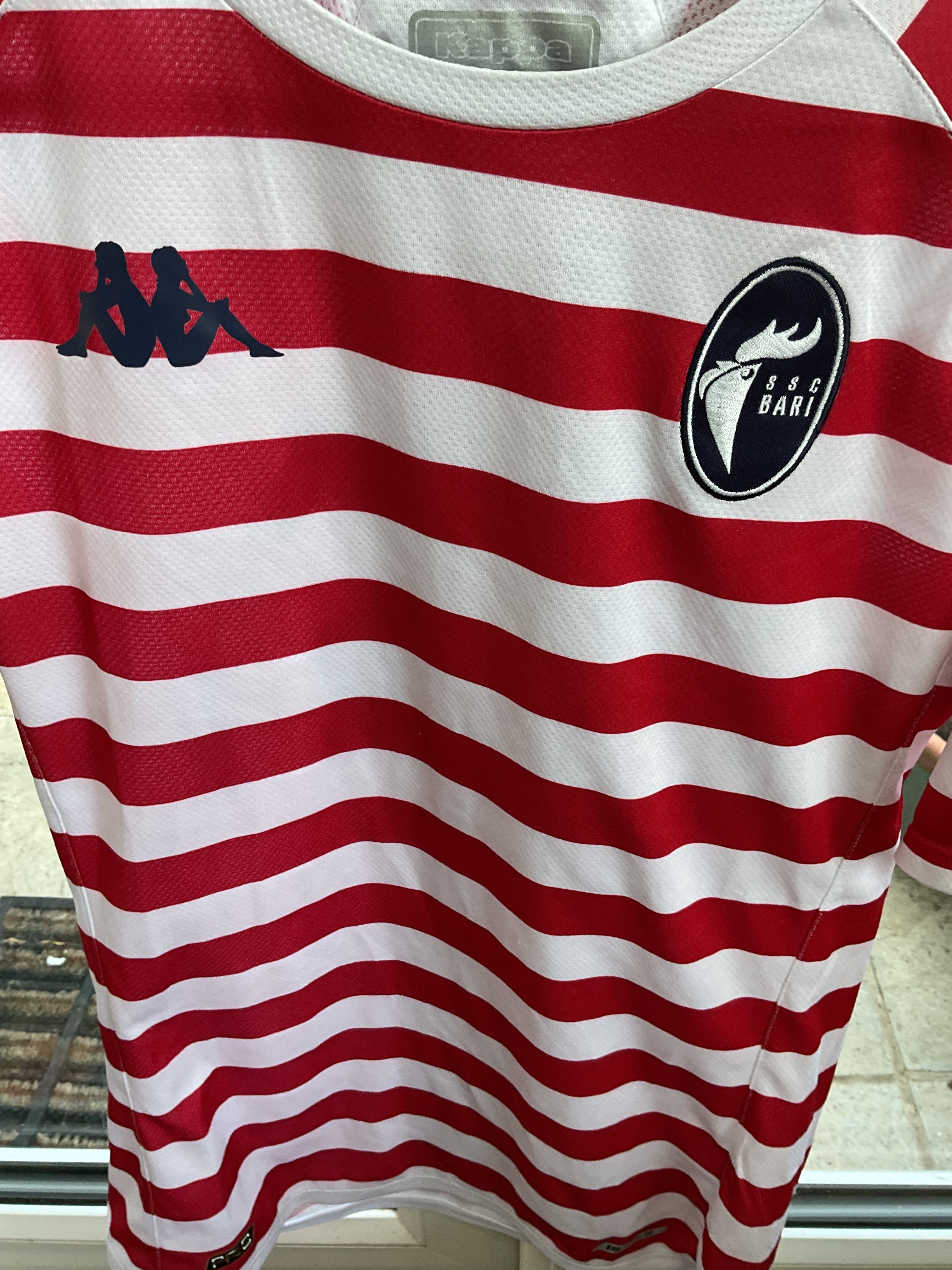 Italy. Bari Warm Up Shirt 2023/24. Size Medium.