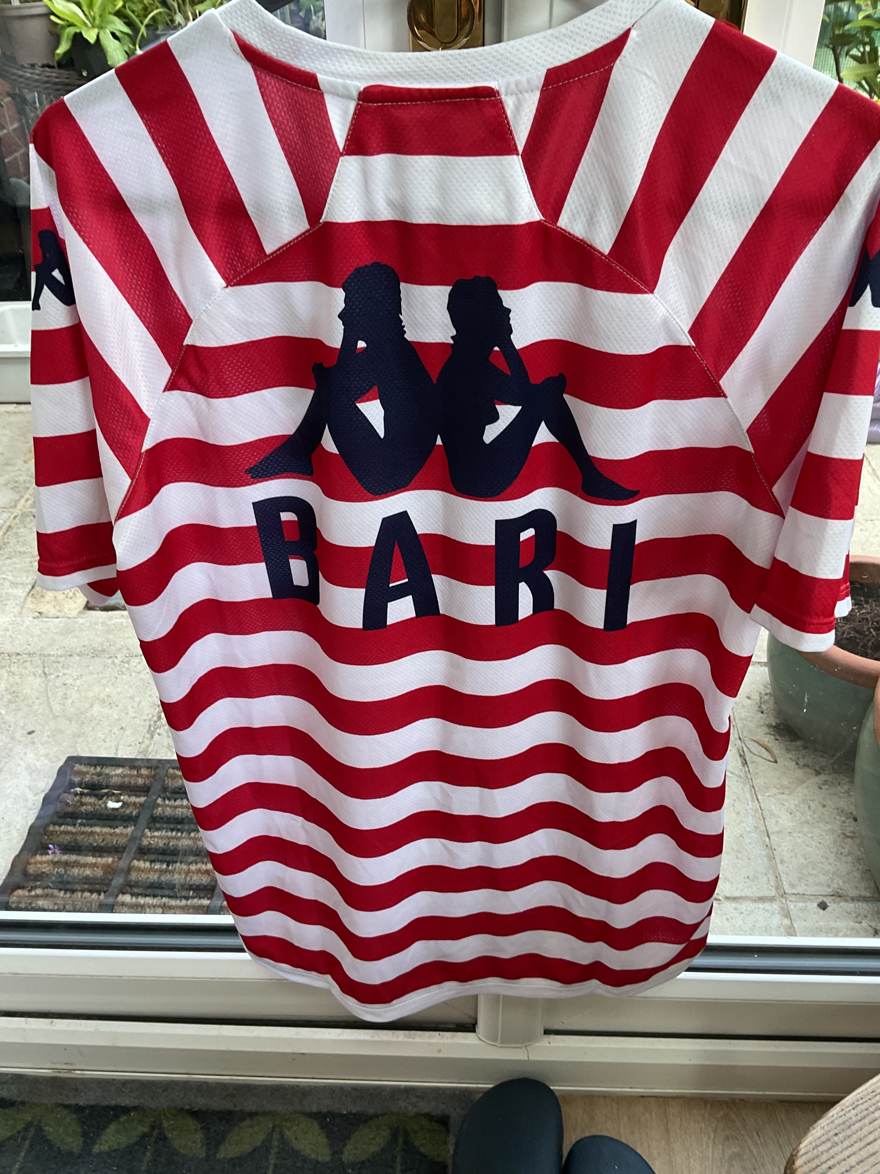 Italy. Bari Warm Up Shirt 2023/24. Size Medium.