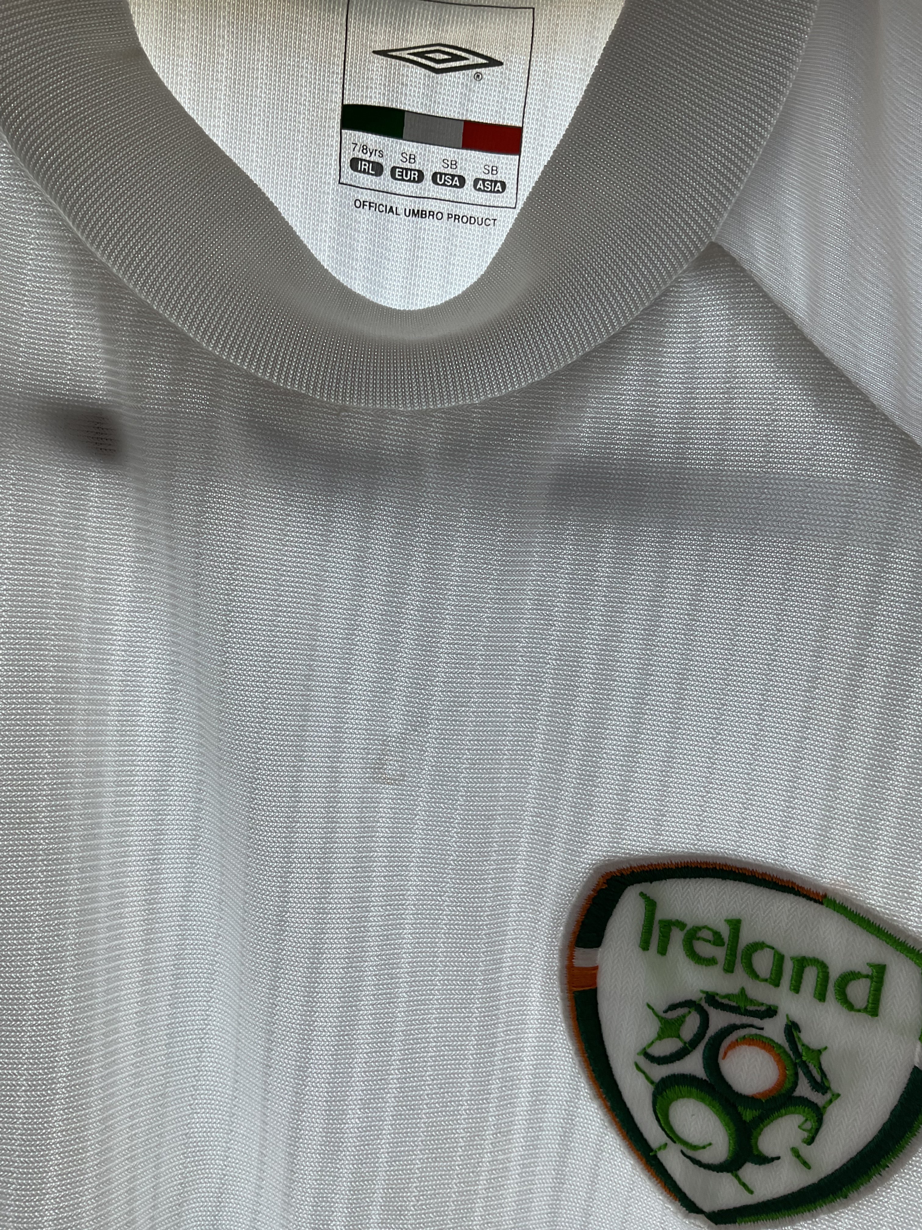 Ireland Training Shirt. Kids age 8.