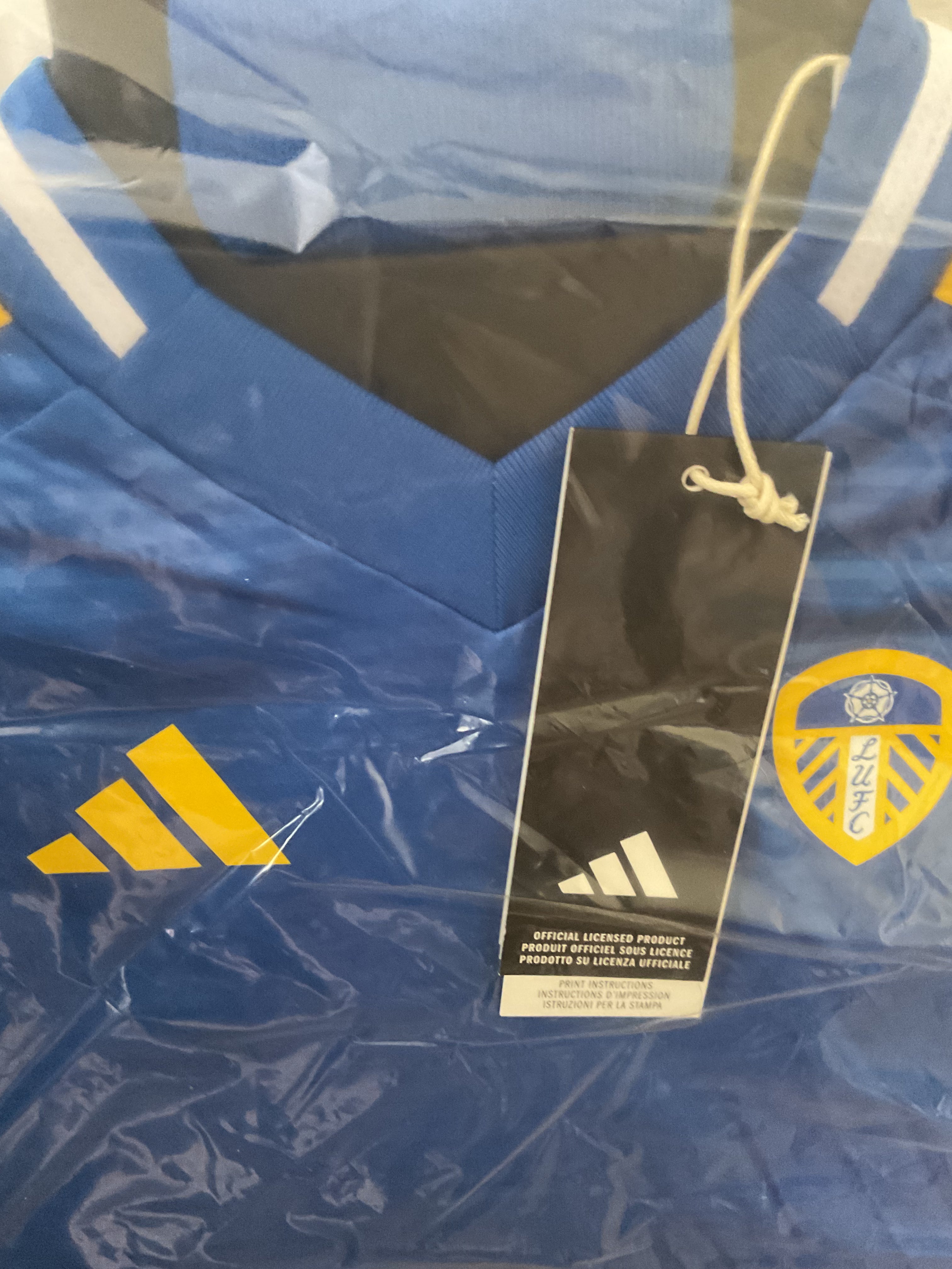Leeds United Kids Away Kit 25/26. Brand New With Tags. Various Sizes 6/9 months to 5/6 Years